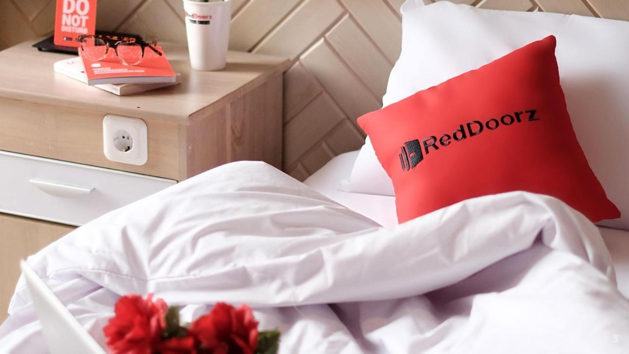 Reddoorz Premium Cloud 9 An Nhon Hotel Ho Chi Minh-Byen Eksteriør billede