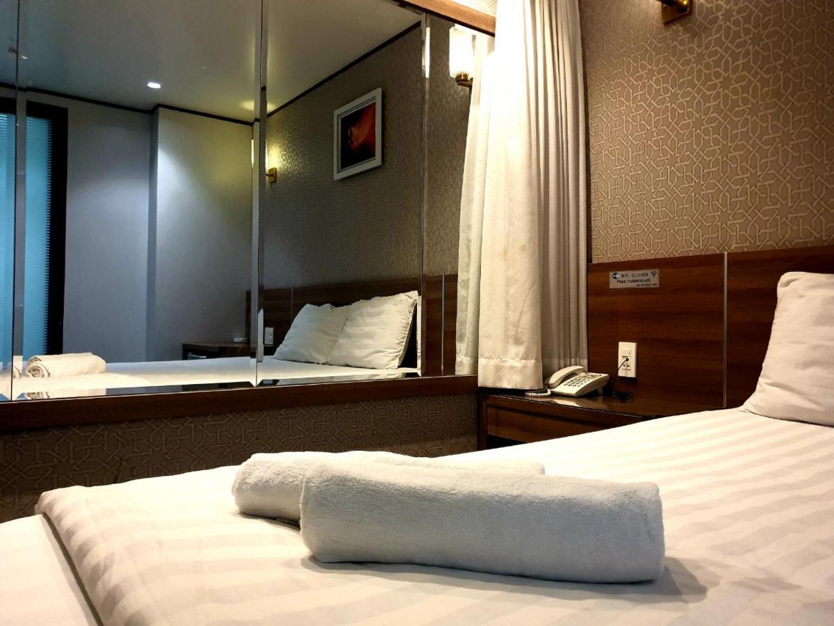 Reddoorz Premium Cloud 9 An Nhon Hotel Ho Chi Minh-Byen Eksteriør billede